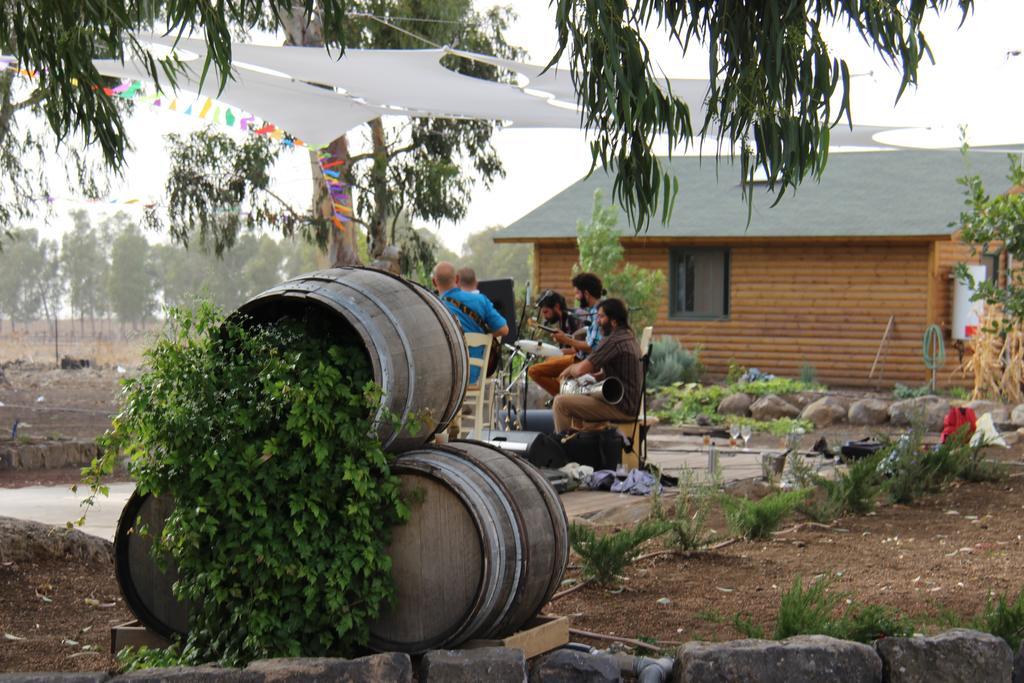Assaf Boutique Winery & Cabins Kidmat Tsvi ภายนอก รูปภาพ