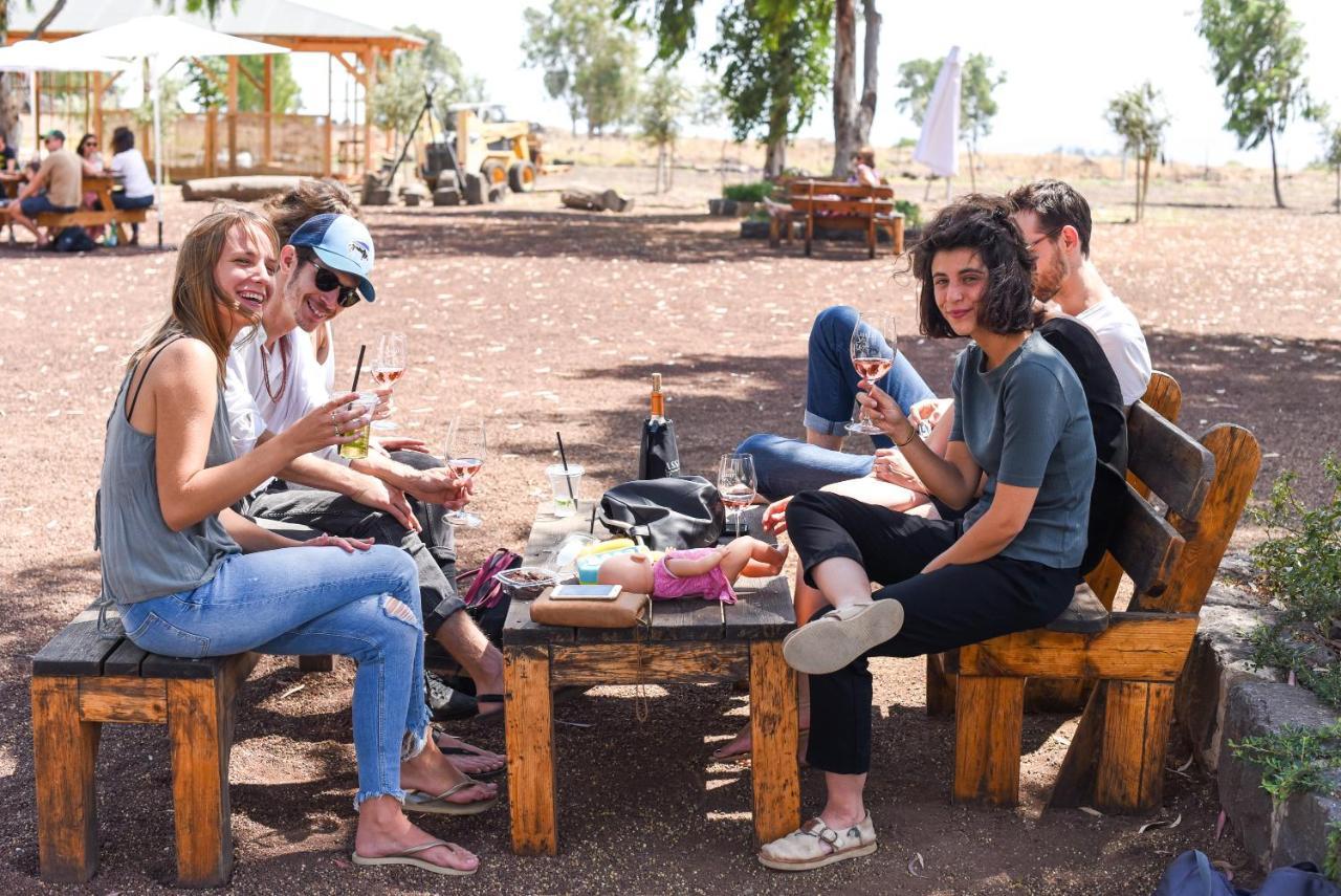 Assaf Boutique Winery & Cabins Kidmat Tsvi ภายนอก รูปภาพ